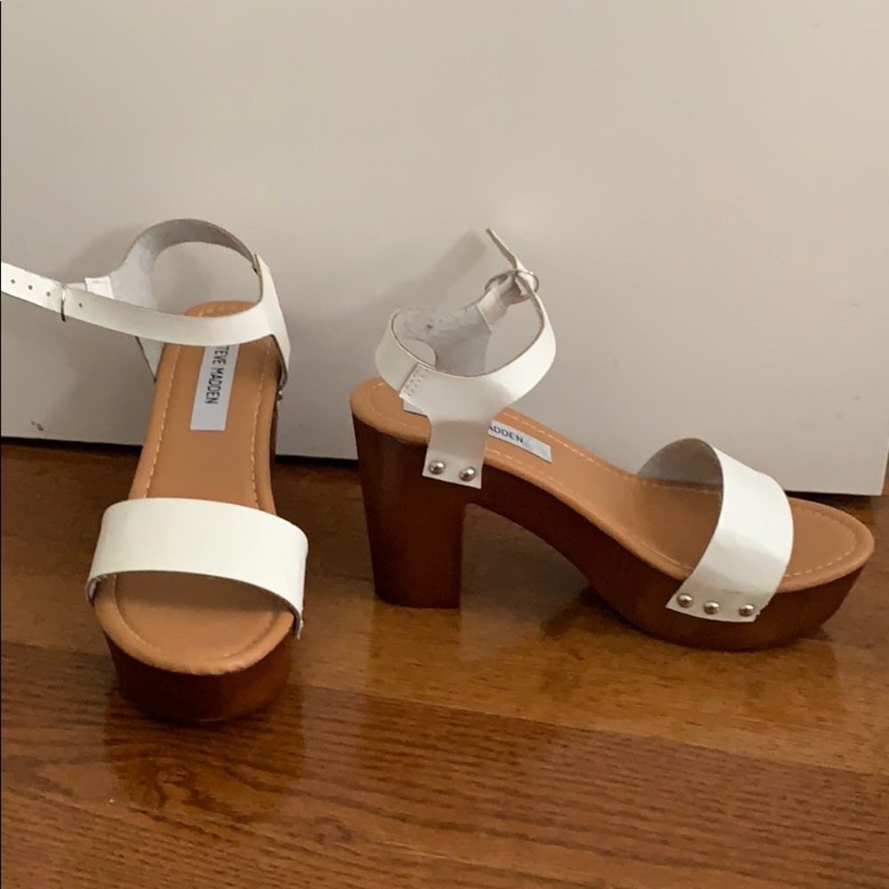 Steve Madden platform sandals
